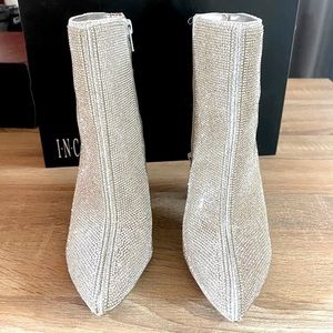 I.N.C. INTERNATIONAL CONCEPTS WOMEN'S ANILA BOOTIES 5.5